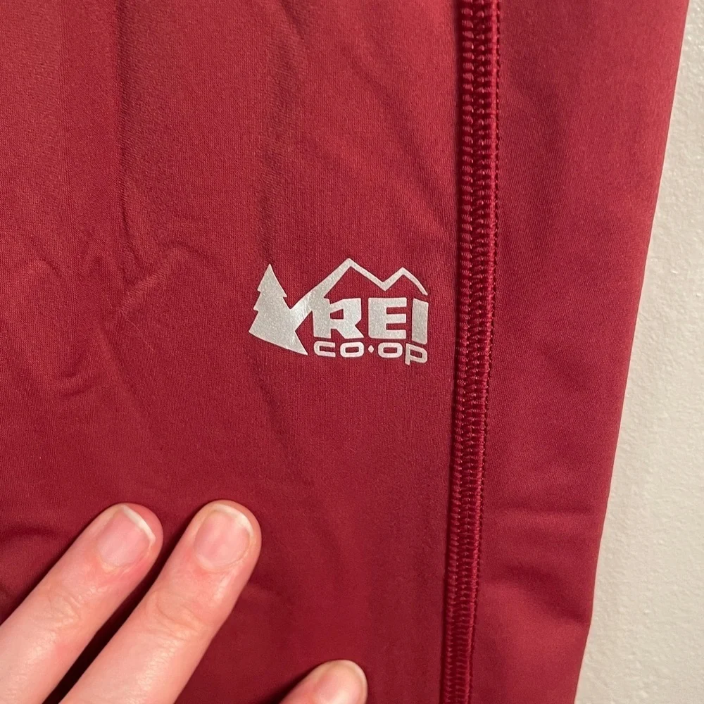 REI coop women’s  Red Leggings medium